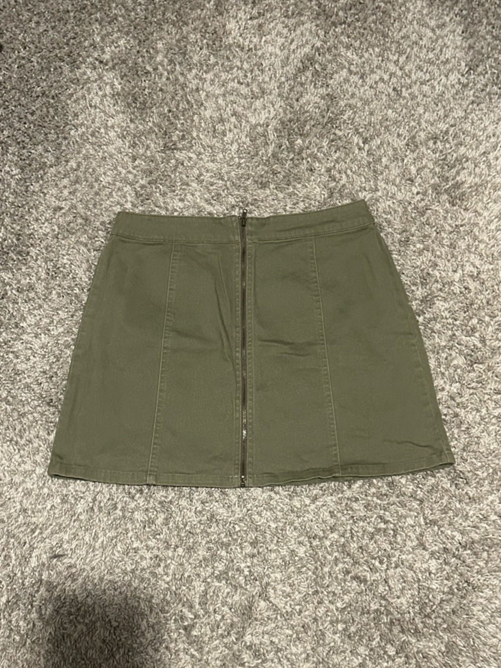 Forever 21 olive green zipper mini skirt